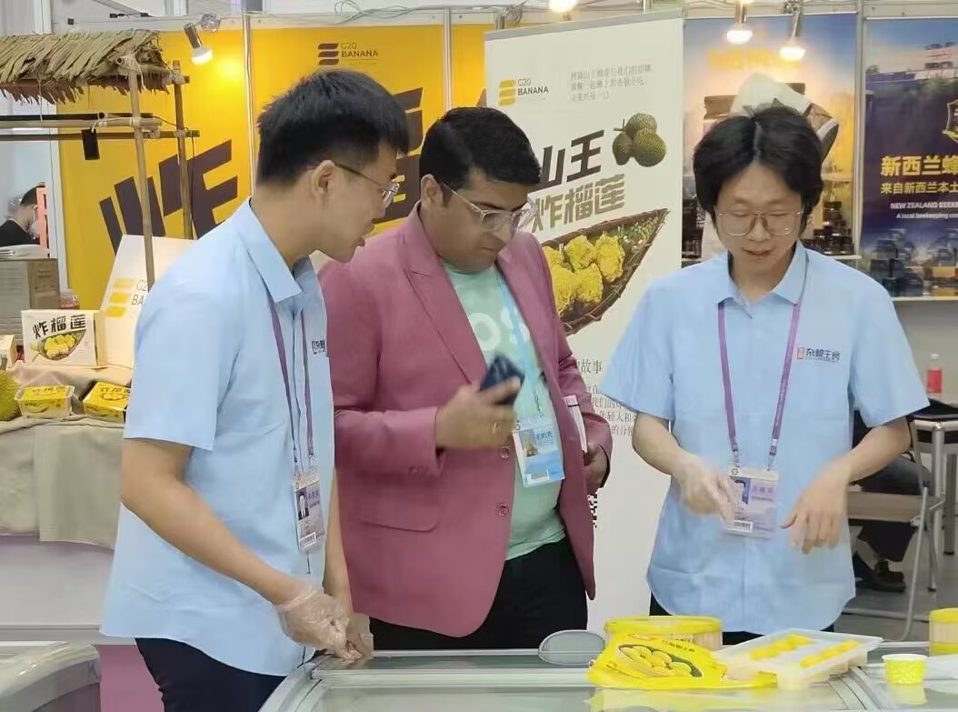 攜手廣交會，展譯界風采——外國語學院翻譯碩士團隊專業語言服務獲央視國際頻道專訪